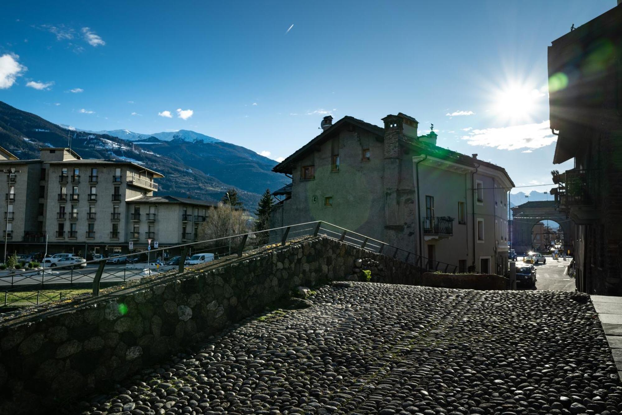 Alpine Apartment Aosta Eksteriør bilde