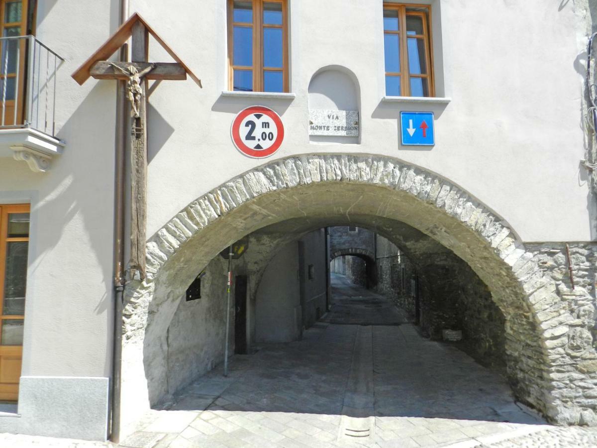 Alpine Apartment Aosta Eksteriør bilde